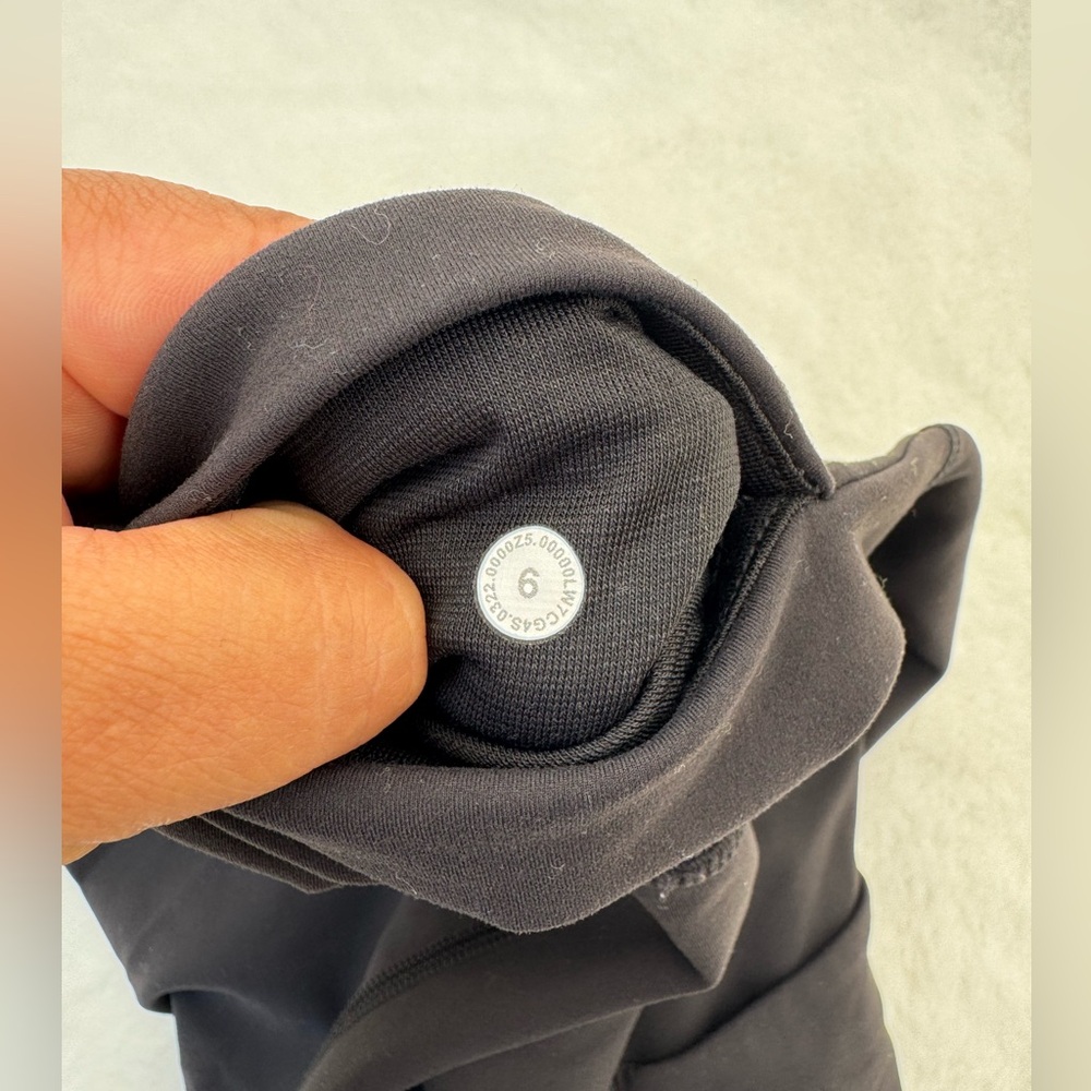 lululemon athletica Black High-Rise Bike Shorts with Side Pockets - Picture 5 of 5